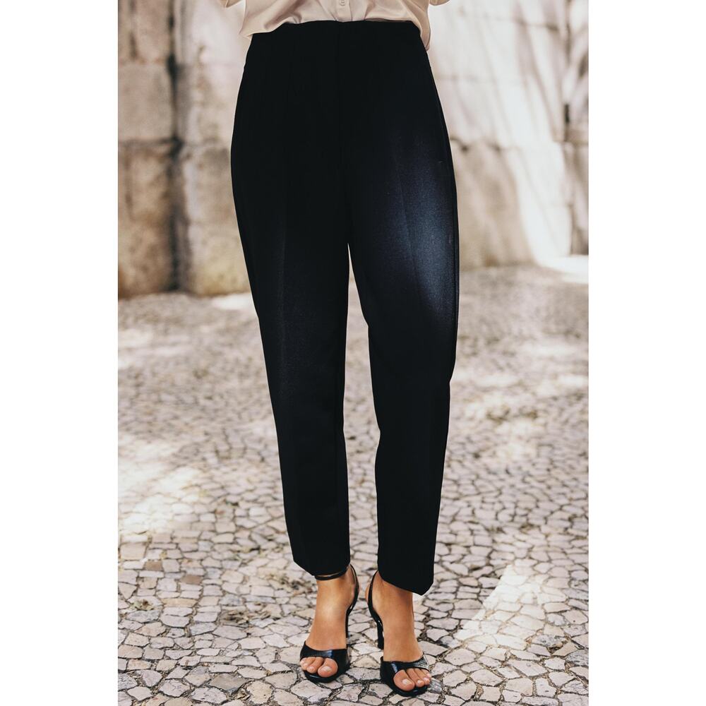Zara Black Ankle-Length Cropped Pants